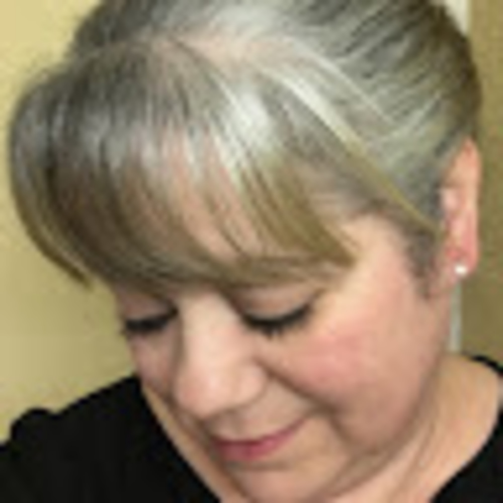 Meet your Posher, Corina